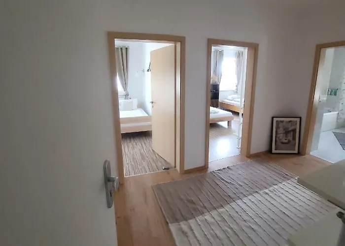 Apartman 80qm Mit Balkon 3 Getrennte Raeume Schwandorf in Bayern