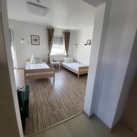 80qm Mit Balkon 3 Getrennte Raeume