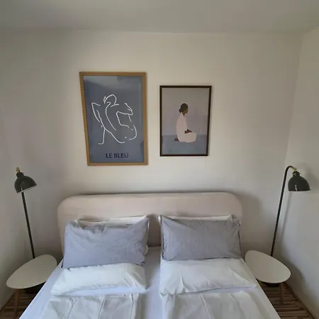 80qm Mit Balkon 3 Getrennte Raeume Apartamento Schwandorf
